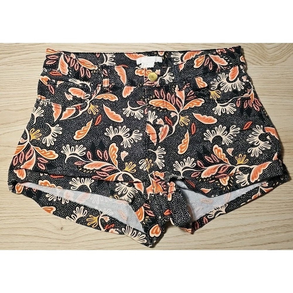 H&M Shorts ~ Womens Paisley Floral Black Orange Boho  ~ Size 4